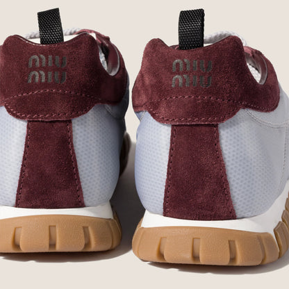 Aluminum/Bordeaux