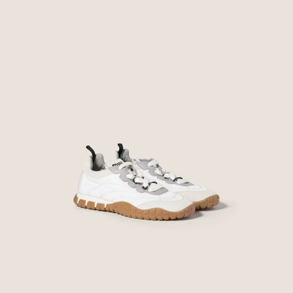 White/Granite Gray