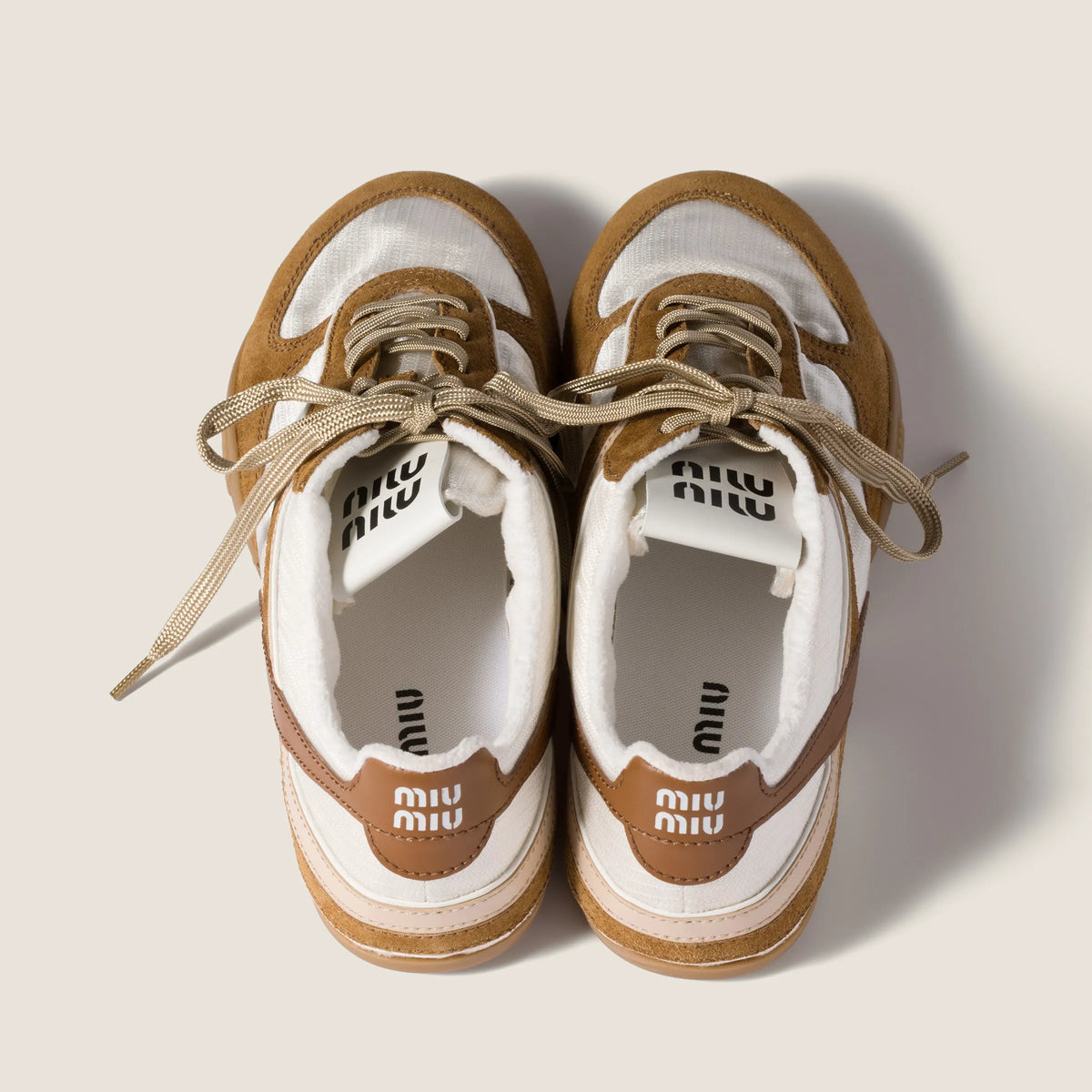Chalk White/Cinnamon