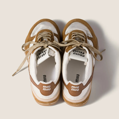Chalk White/Cinnamon