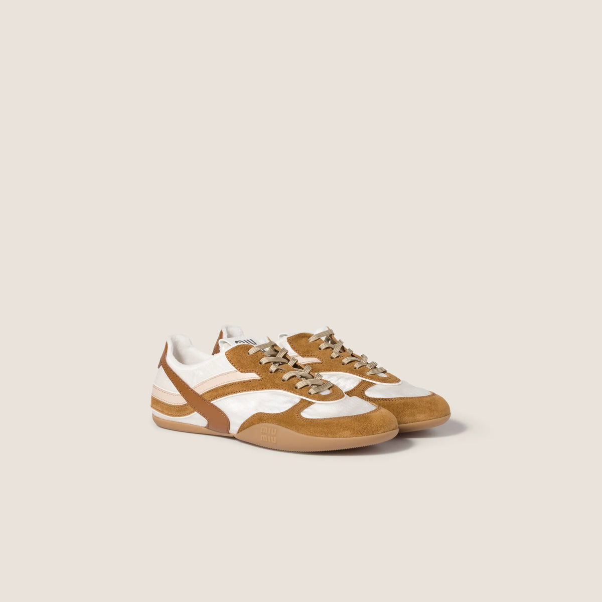 Chalk White/Cinnamon