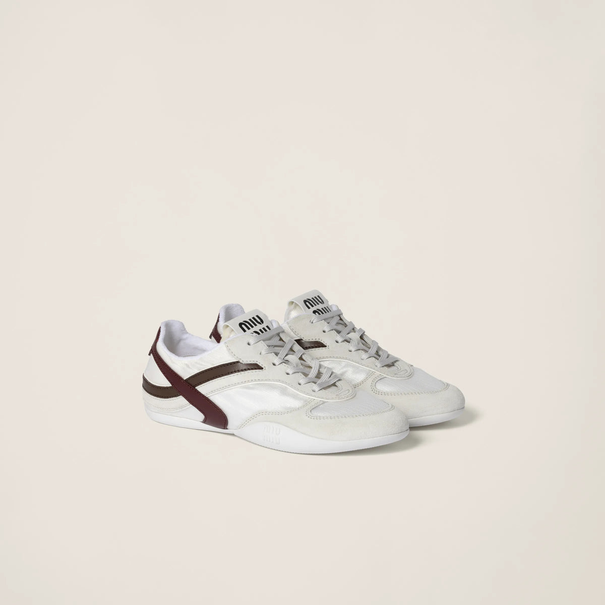 White/Burgundy