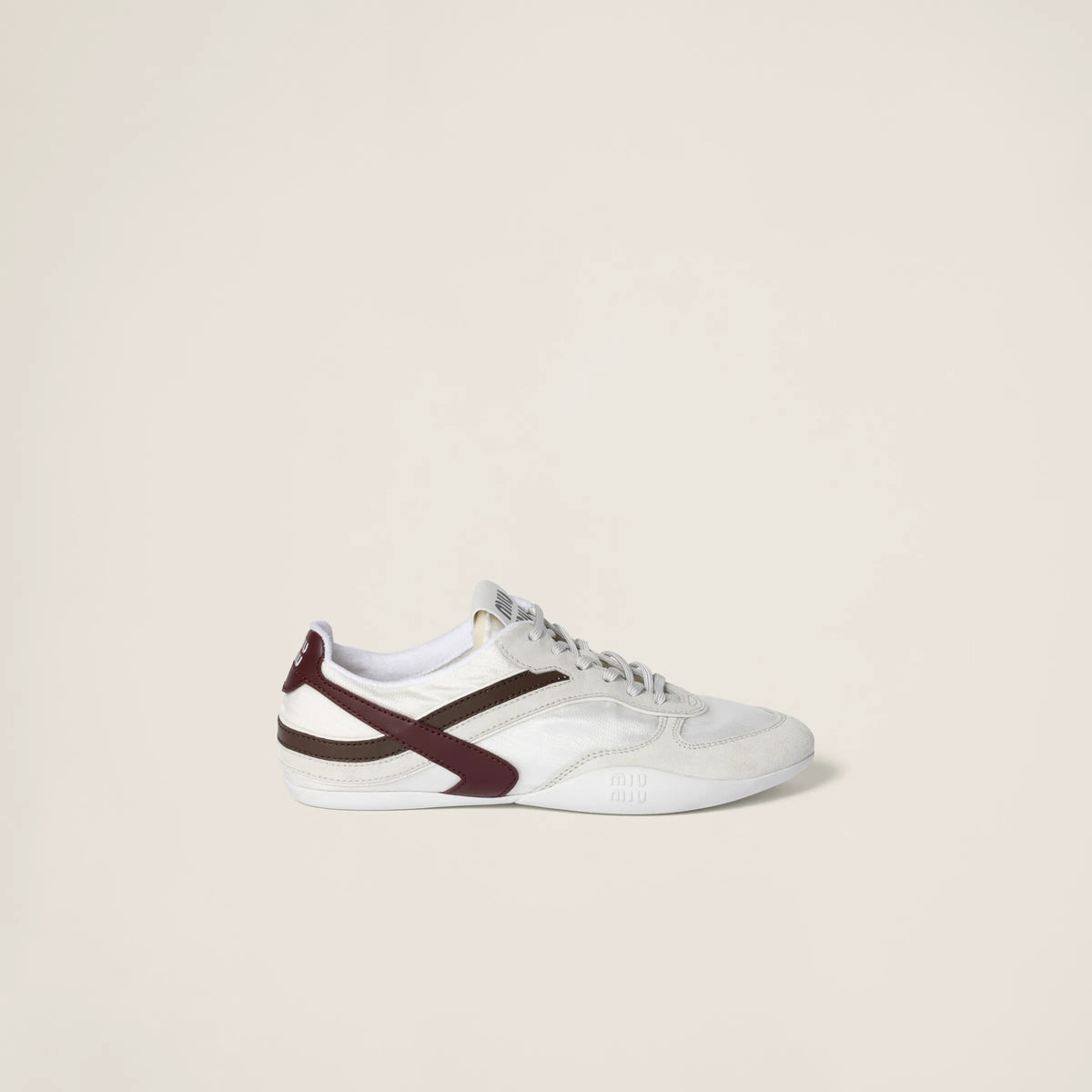 White/Burgundy