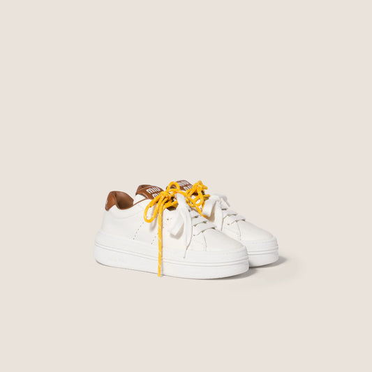 White/Cognac