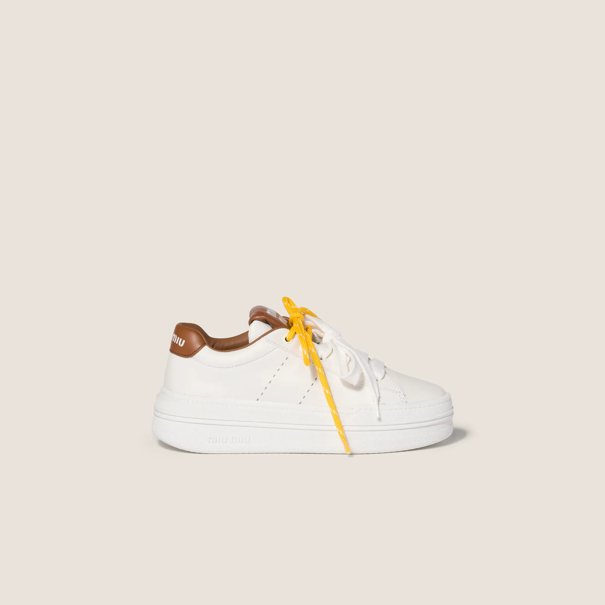 White/Cognac