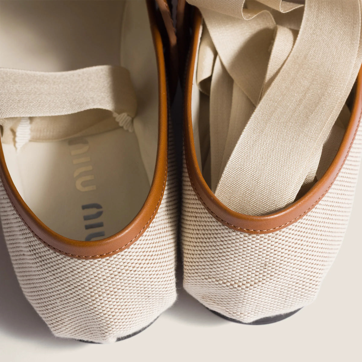 Beige/Tobacco