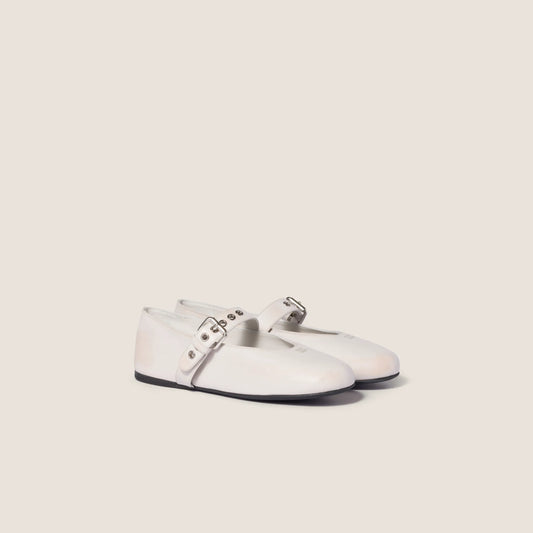 Chalk White