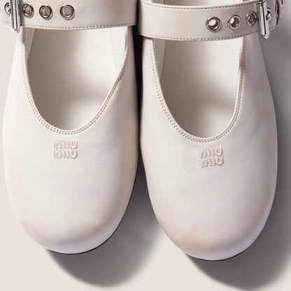 Chalk White