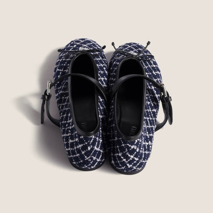 Blue/Ivory