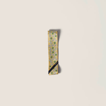 Mustard/White