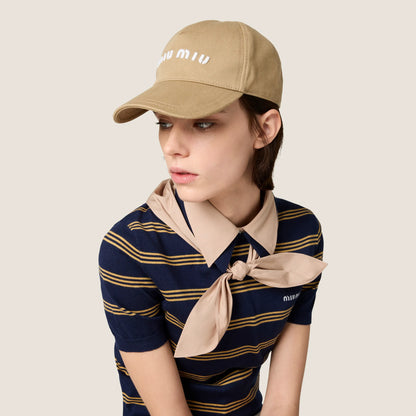 Khaki/White