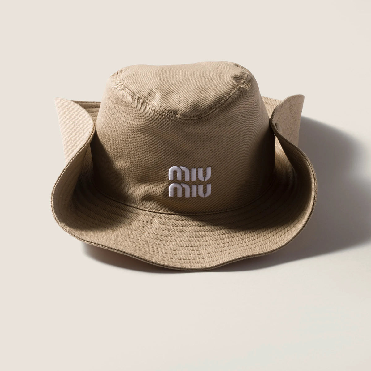 Khaki/White