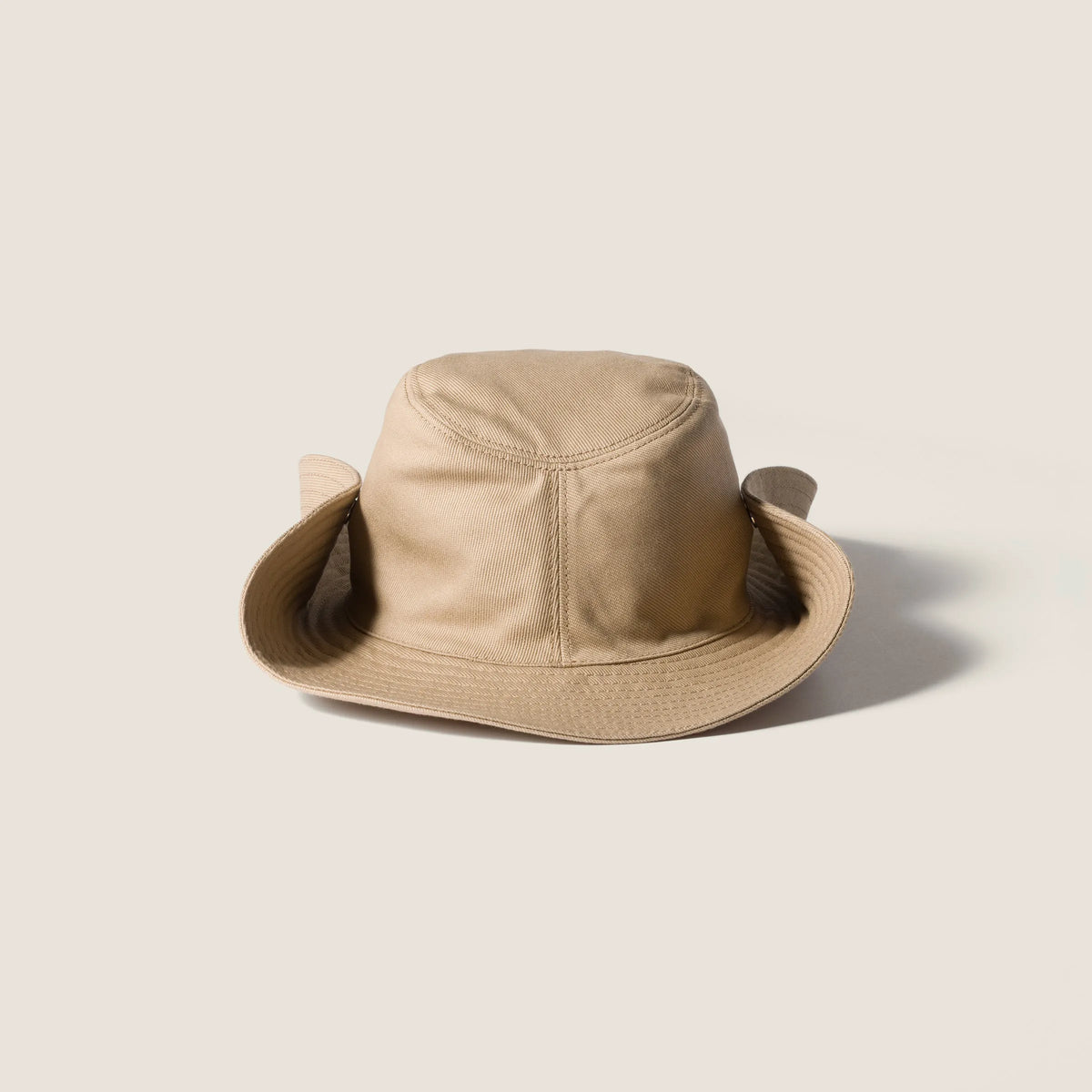 Khaki/White