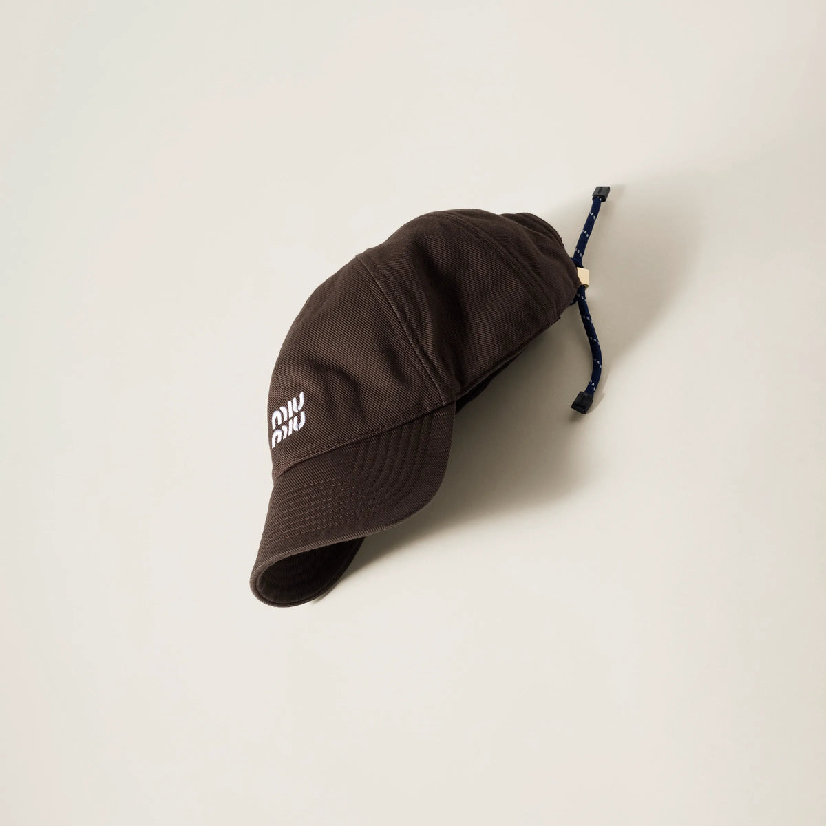 Dark Brown/Iris