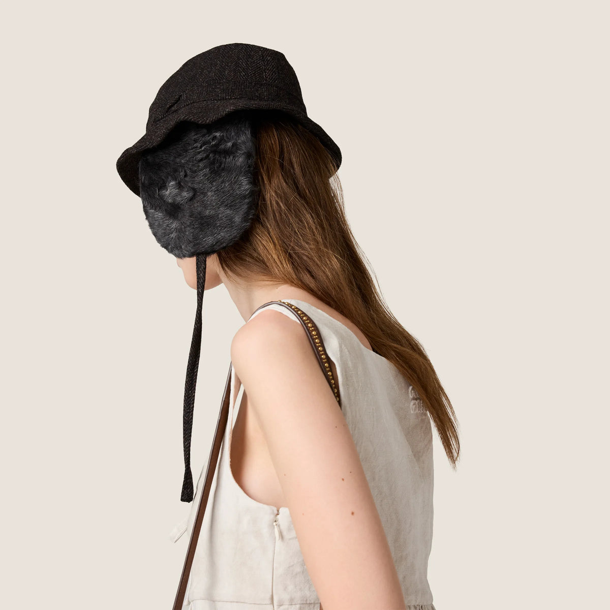 Ebony/Grey