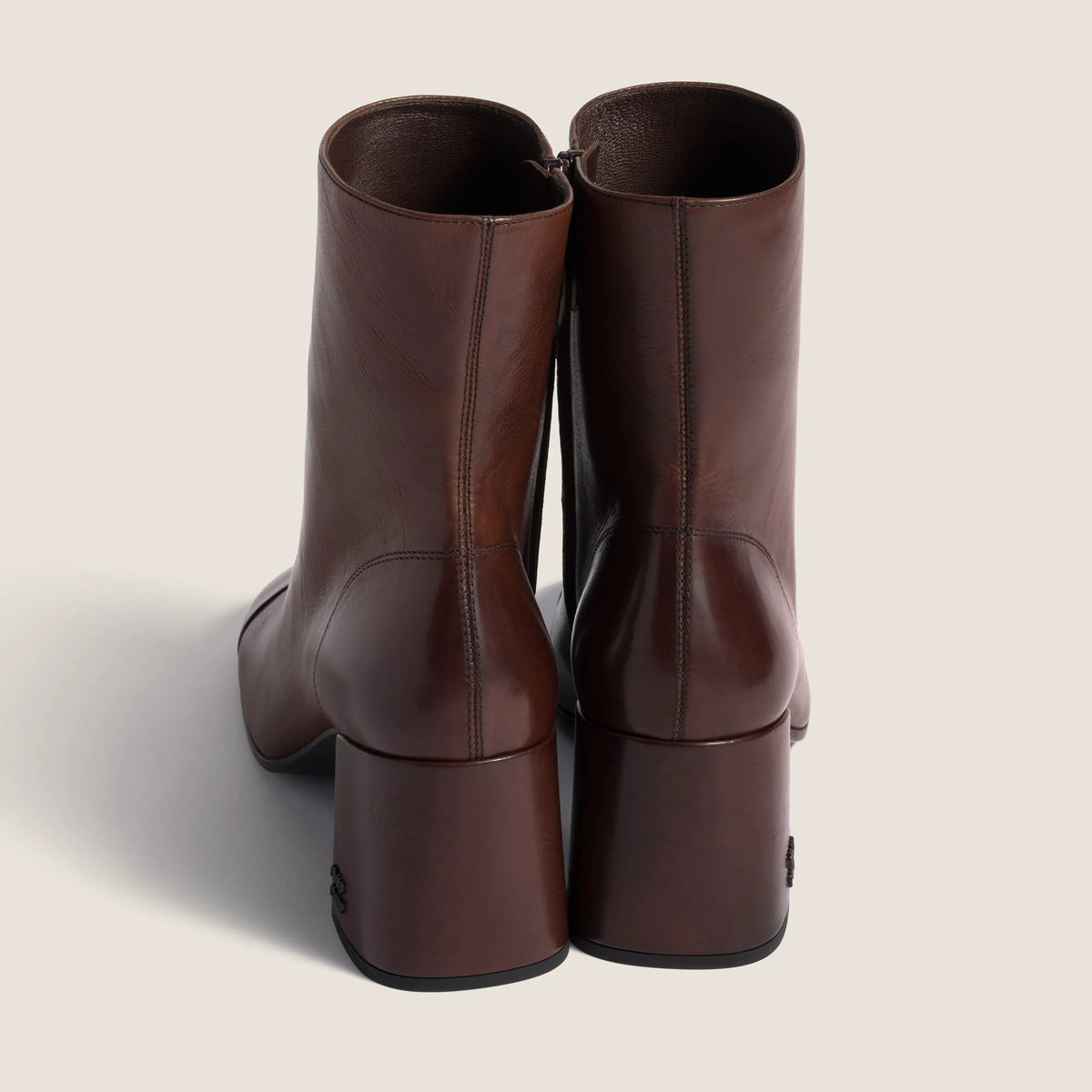 Dark Brown/Black