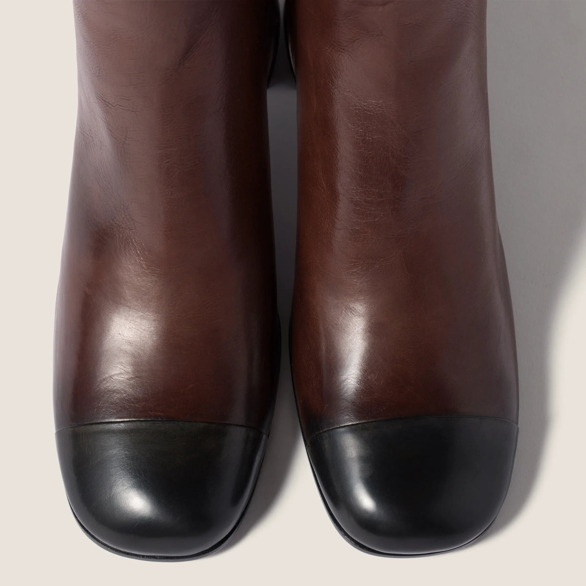 Dark Brown/Black
