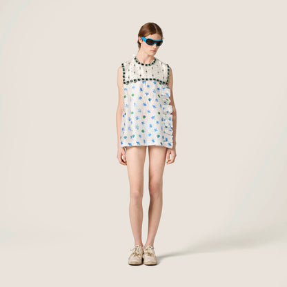 White/Light Blue