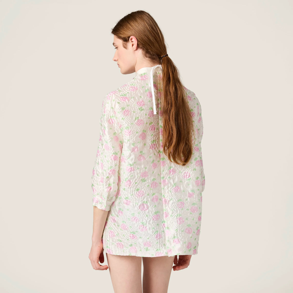 White/ Pink