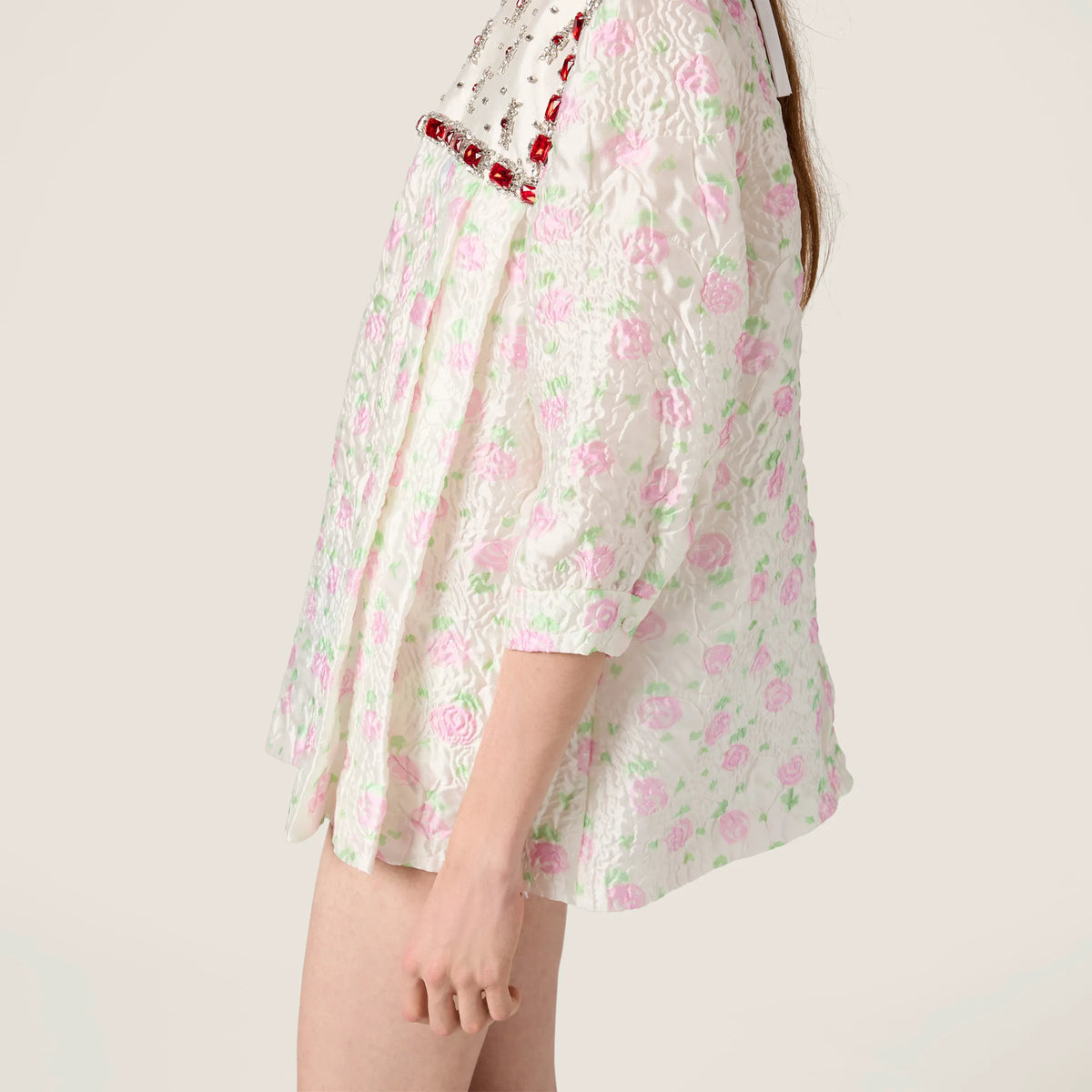 White/ Pink