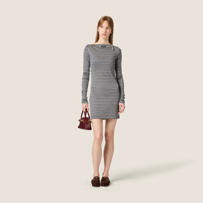 Slate Gray/White
