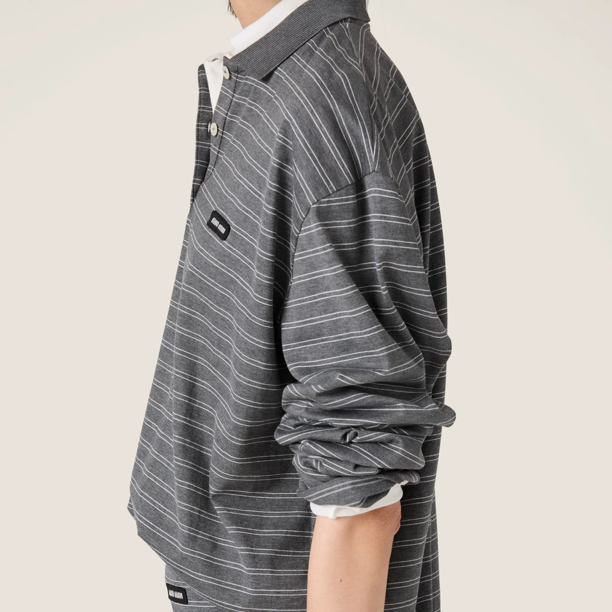 Slate Gray/White
