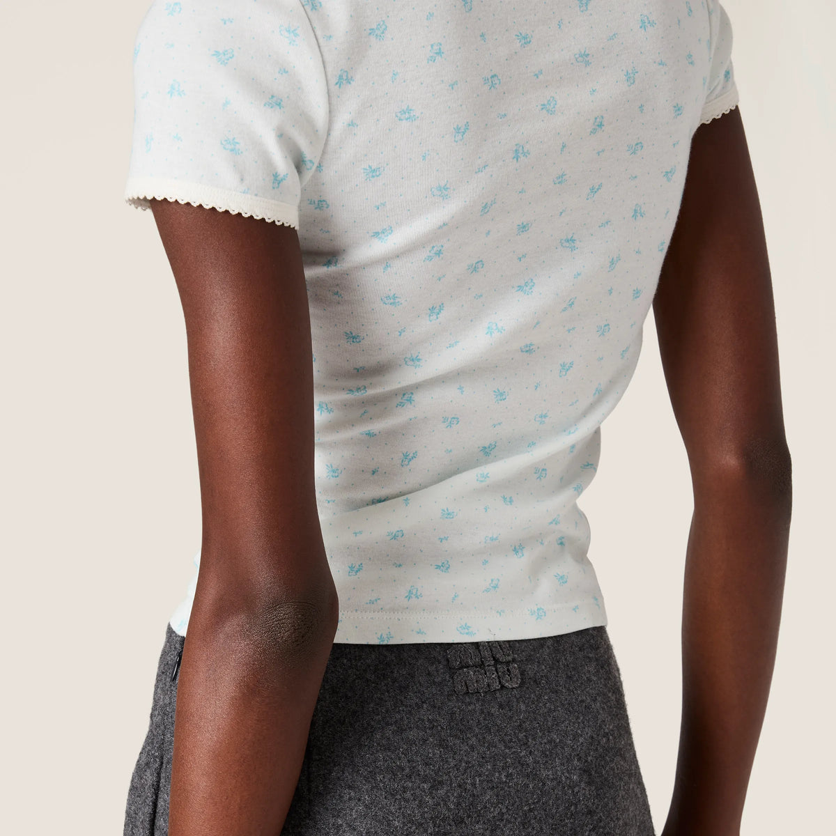 White/Light Blue