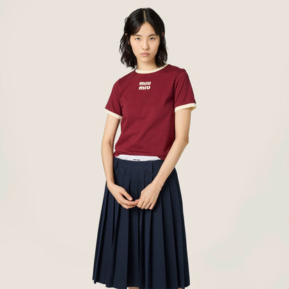 Amaranth/Chalk White