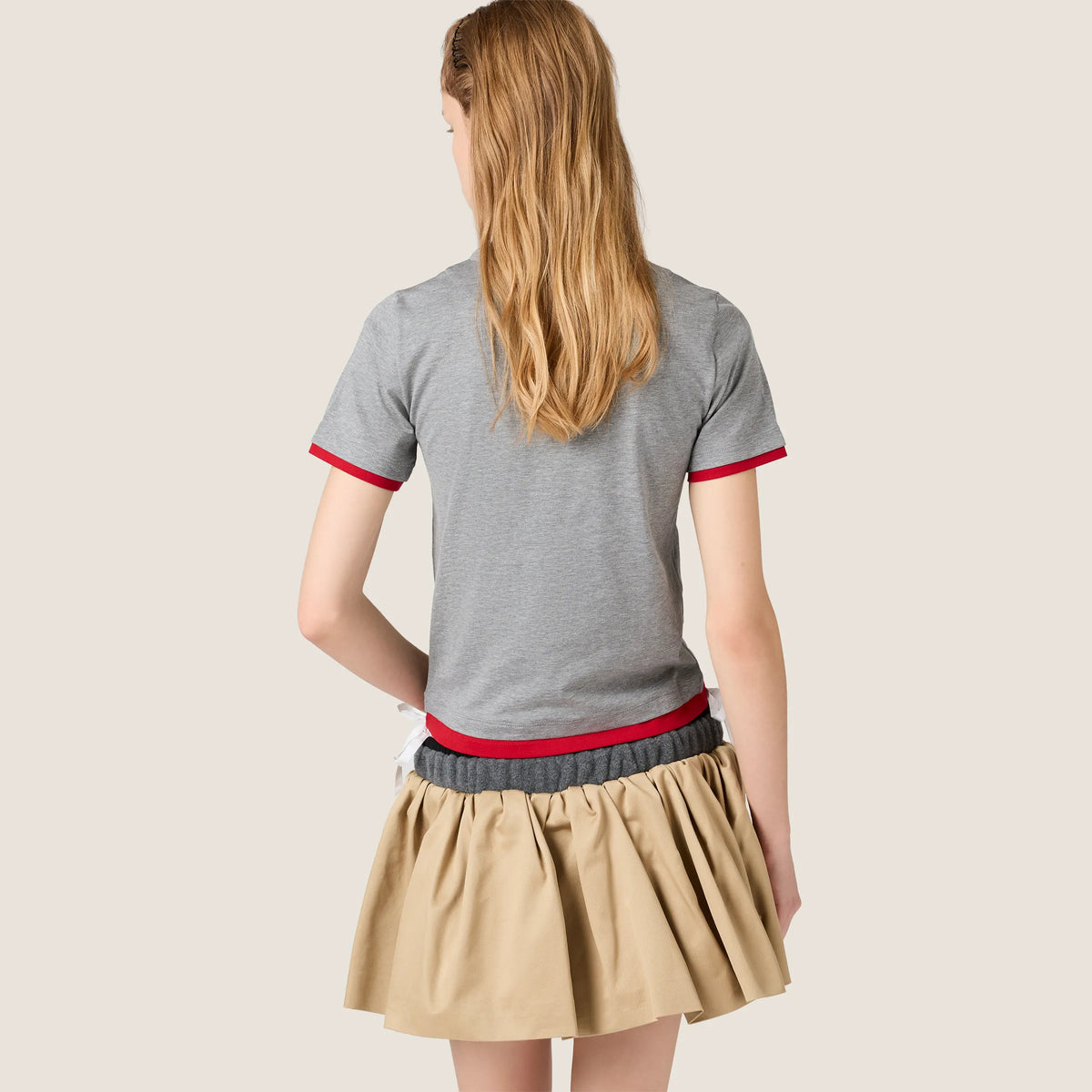Grey/Red