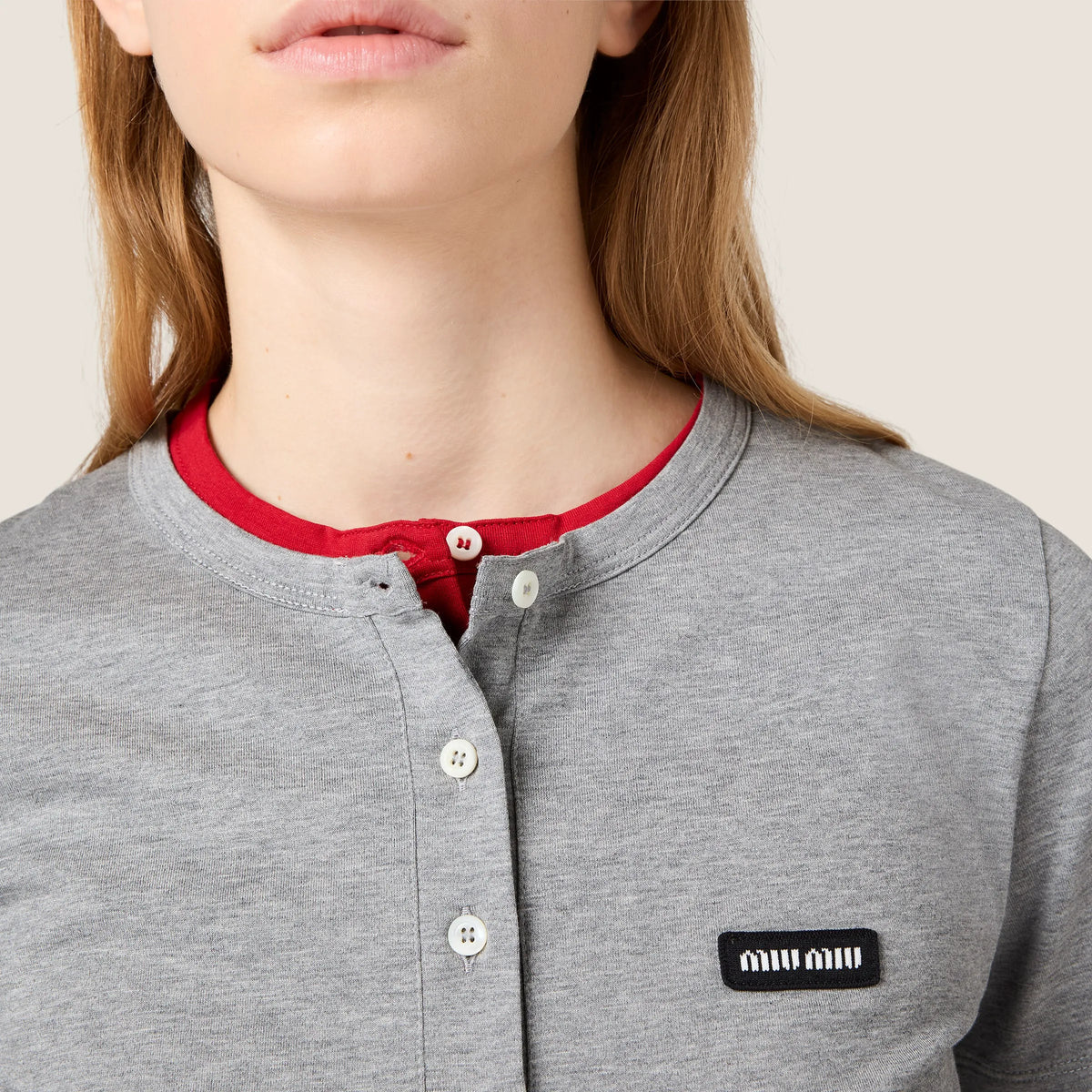 Grey/Red