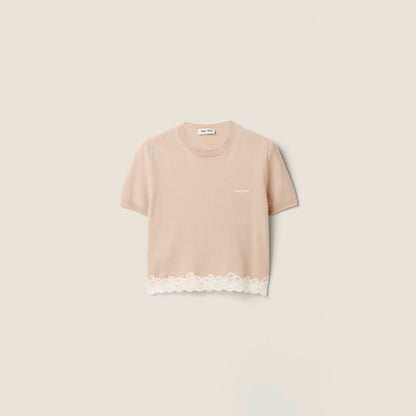 Albino White
