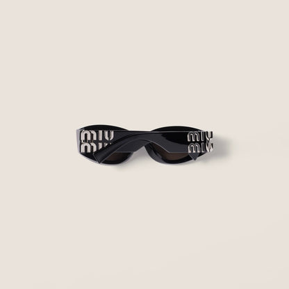 Grey lenses