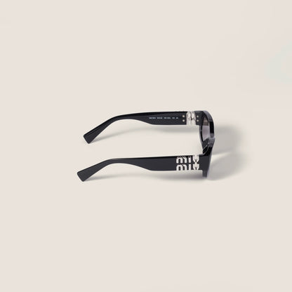 Grey lenses