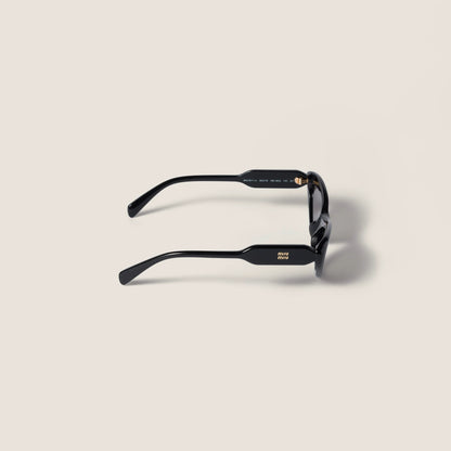 Grey lenses